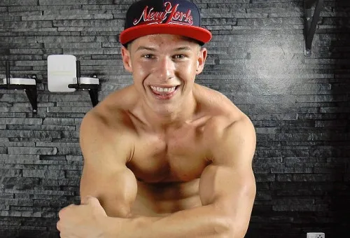 Raymond Hamilton – Muscle Flexing – Workout