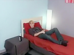 Cheating My Boyfriend – Bare Sex On A Red Bed