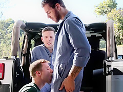 Broke gay fucks 2 car mechanics – bareback threesome gay sex