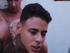 Igor Baianinho And John Axl – Dando O Cu Na Caixa Dagua!